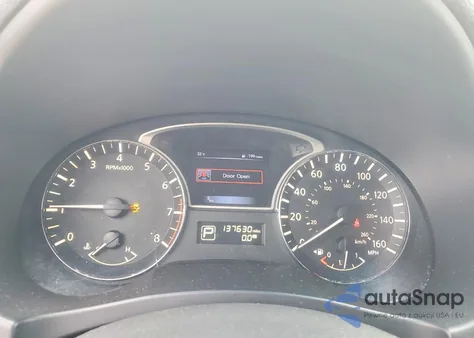 2015 Nissan Altima 2.5 z USA, uszkodzony, nr VIN 1N4AL3AP3FC144891